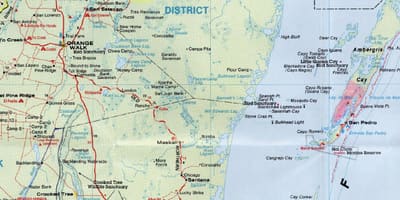 Detallado mapa do camiño de Belice